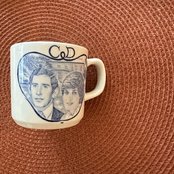Charles and Diana Royal Wedding Mug - Picture 3 of 5